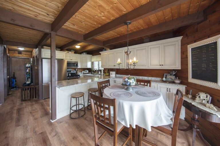 Elegant Rustic Kitchen