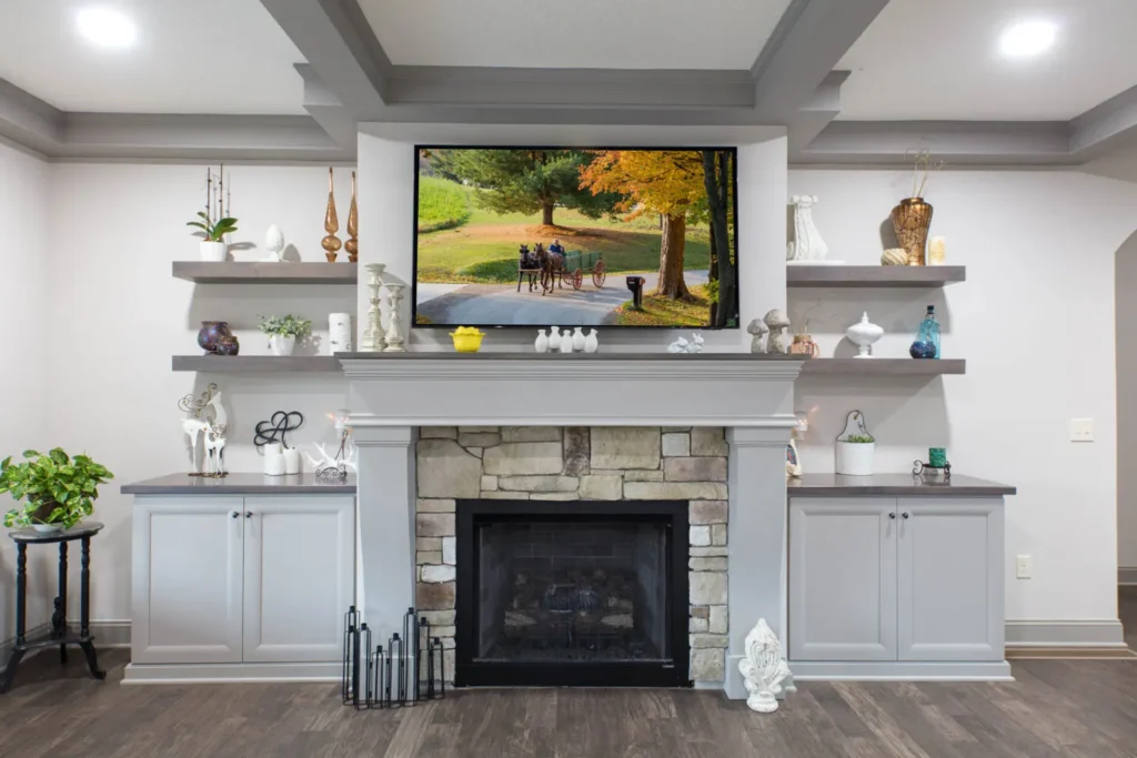 living room in Lakeside decorated with our wonderful cabinets